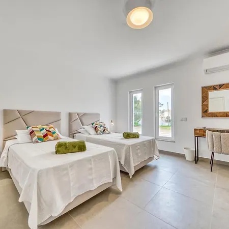 Villa Valinhos *
